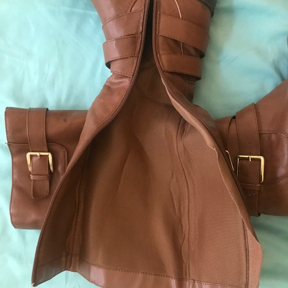 Boots - Picture 3 of 3